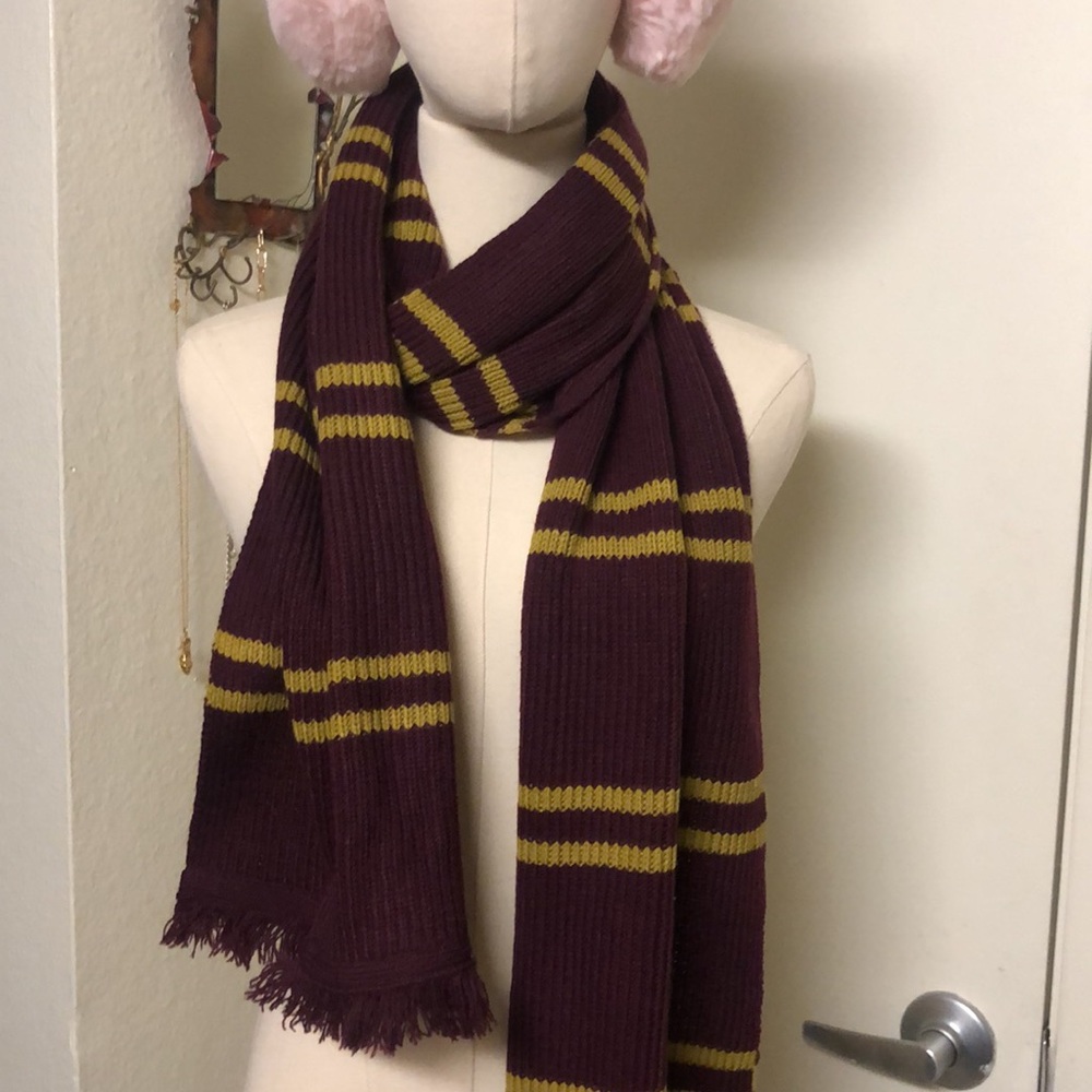 Harry Potter Hogwart’s scarf